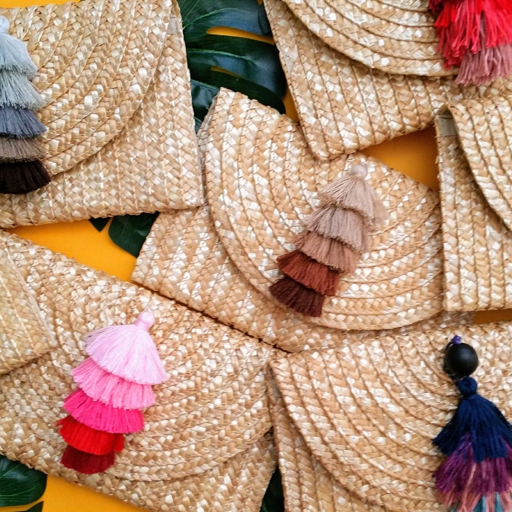 URBN Flora Straw Tassel Clutch